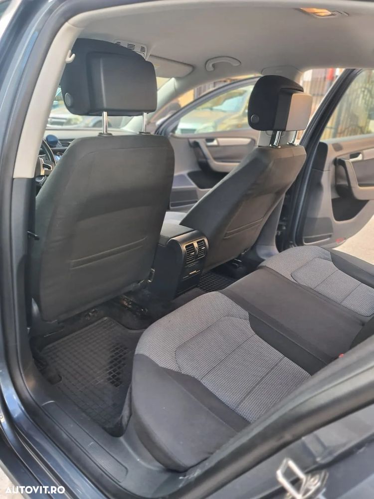 Volkswagen Passat 2.0TDI Highline DPF 4Motion - 4