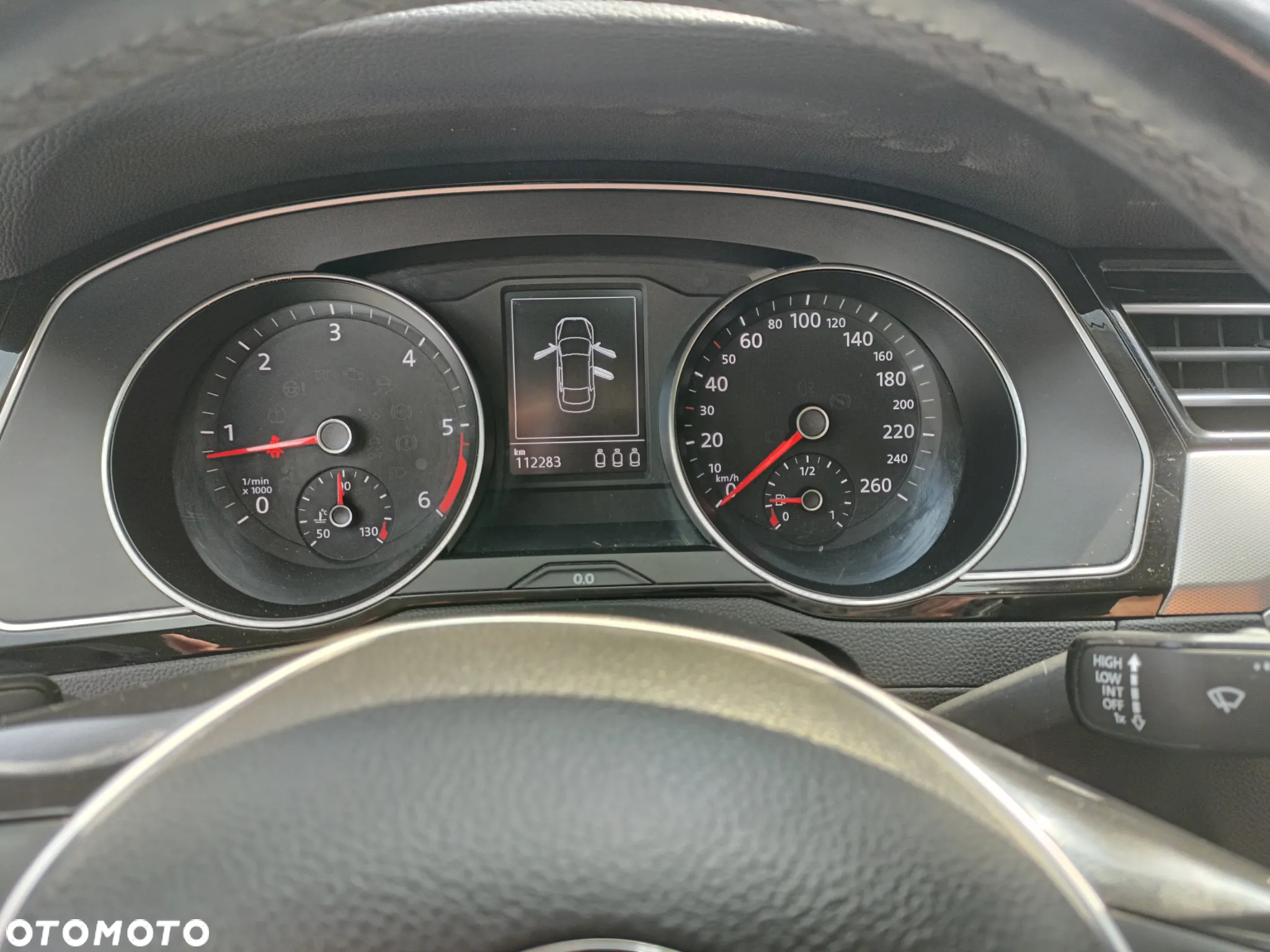 Volkswagen Passat Variant 1.6 TDI (BlueMotion Technology) DSG Trendline - 9