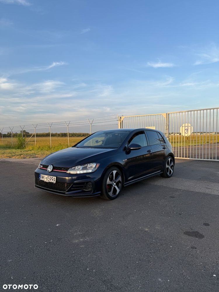 Volkswagen Golf GTI (BlueMotion Technology) - 8