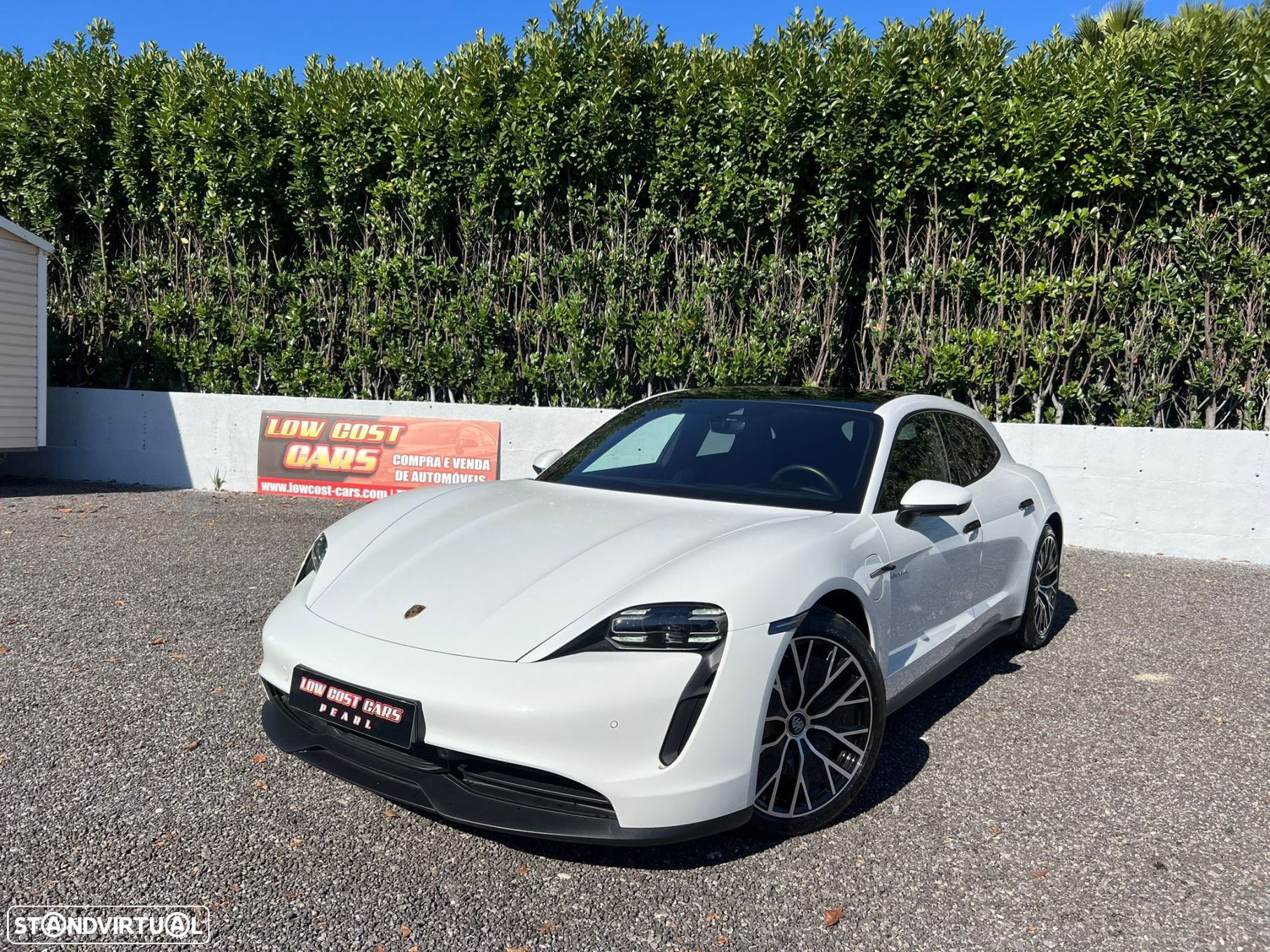 Porsche Taycan Sport Turismo - 1