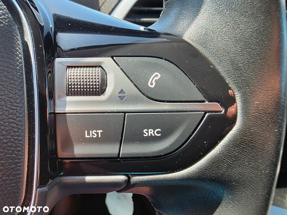 Peugeot 3008 PureTech 130 Stop & Start GPF Active - 15