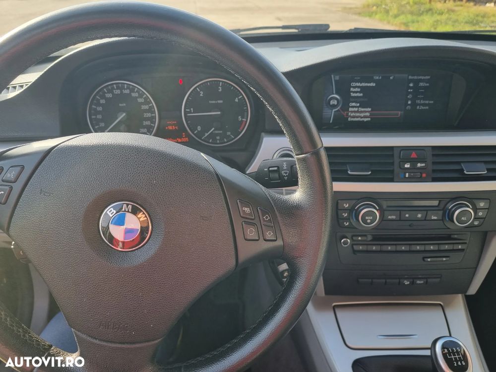 BMW Seria 3 320d xDrive DPF Touring Edition Fleet Sport - 13