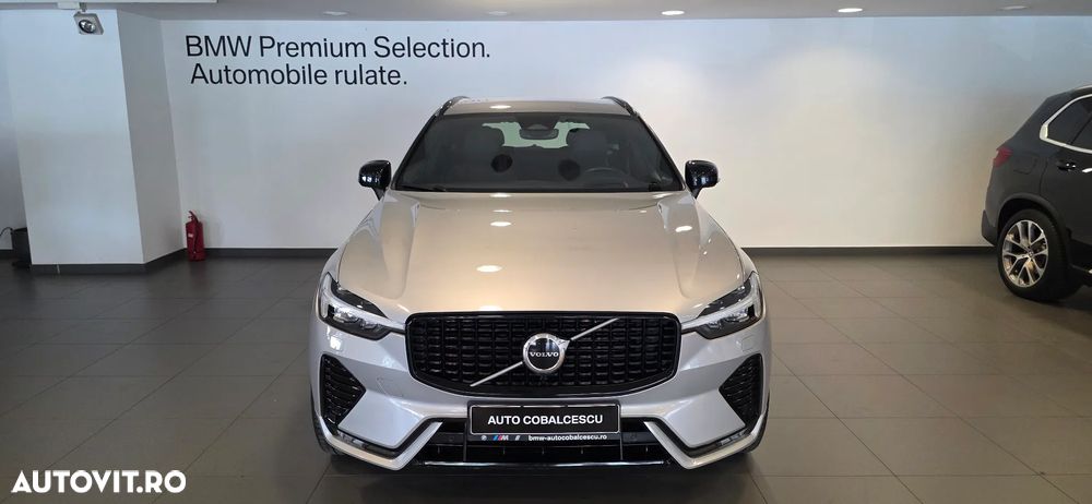 Volvo XC 60 B4 MHEV AT8 AWD R-Design - 2