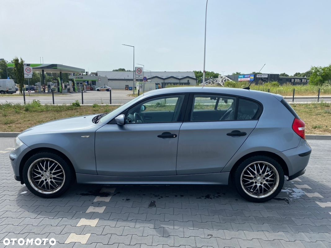 BMW Seria 1 116i - 8