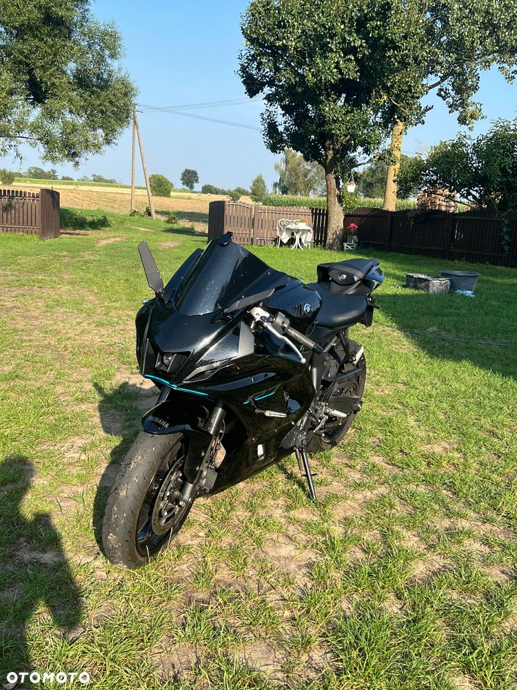 Yamaha R7 - 2