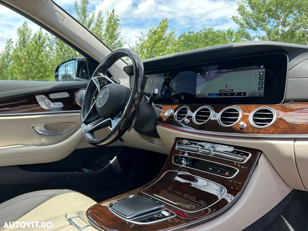 Mercedes-Benz E 300 d 4MATIC MHEV - 13