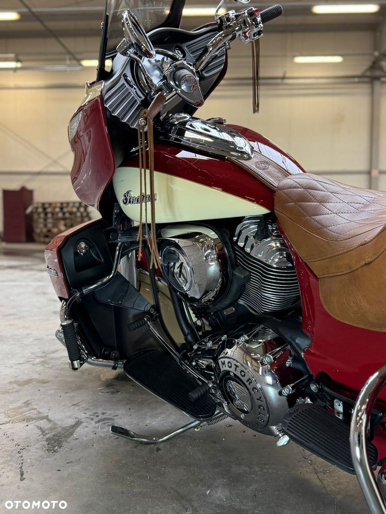 Indian Roadmaster - 9