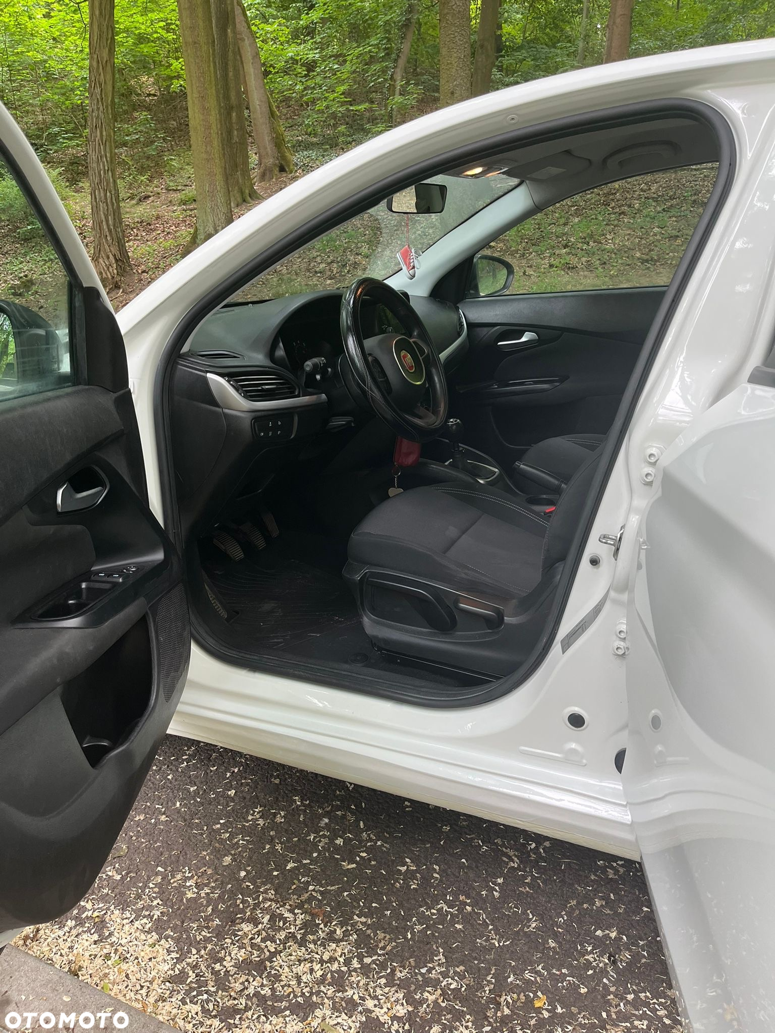 Fiat Tipo - 12
