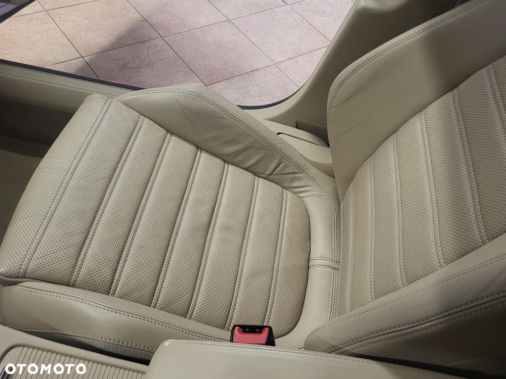 Volkswagen Passat Variant 2.0 TDI DSG Highline - 20