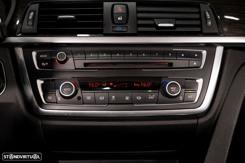 BMW 320 d Aut. Luxury Line - 11