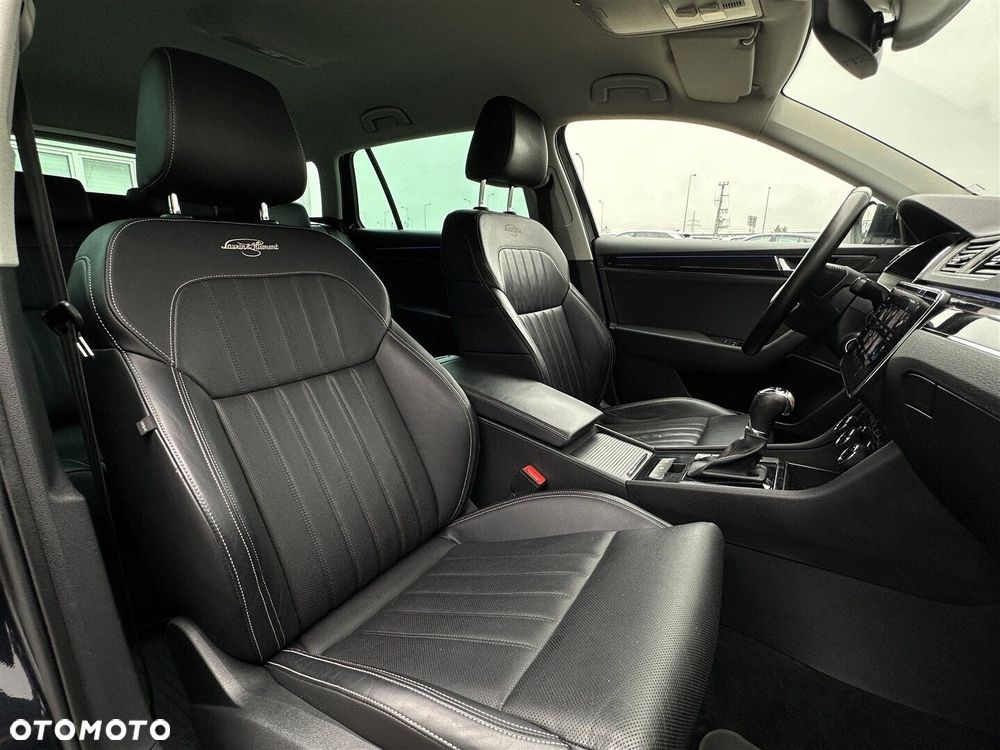 Skoda Superb 2.0 TDI SCR L&K DSG - 33