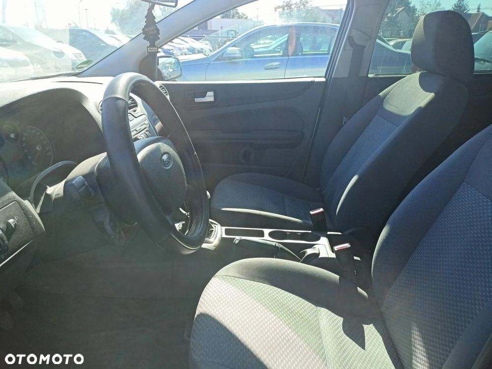 Ford Focus - 8