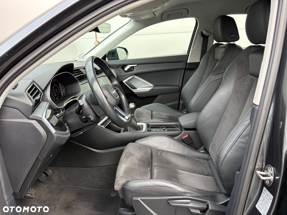 Audi Q3 Sportback 35 TFSI S-Line - 16