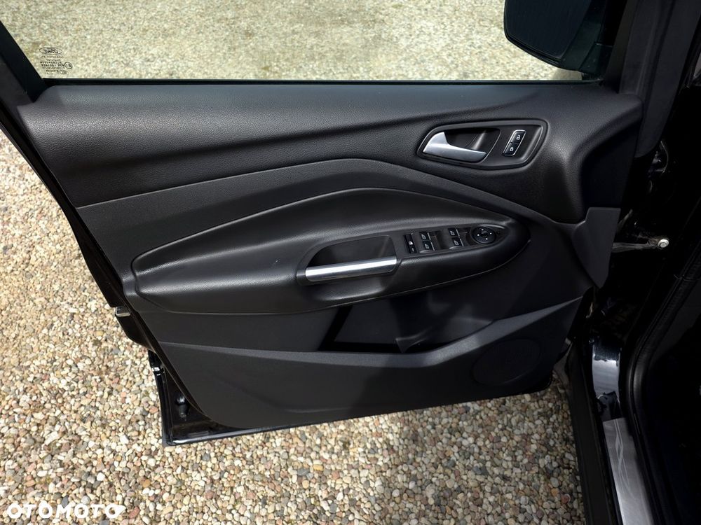 Ford Kuga 2.0 TDCi FWD Titanium - 20