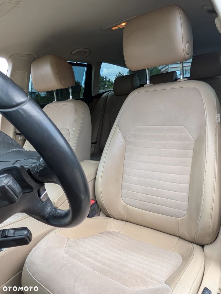 Volkswagen Passat 1.4 TSI DSG Highline - 28