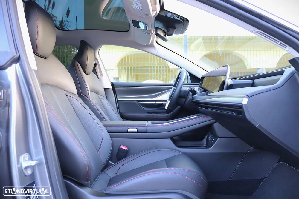 Xpeng P7i 86.2 kWh Long Range - 28