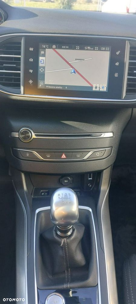Peugeot 308 HDi FAP 150 Business Line Niveau 2 - 19