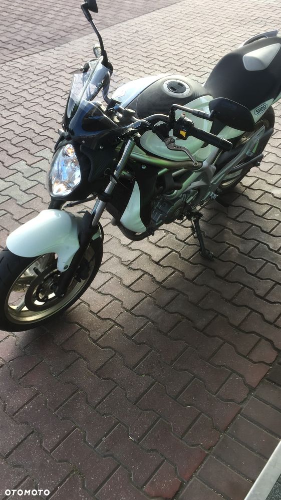Suzuki Gladius - 2