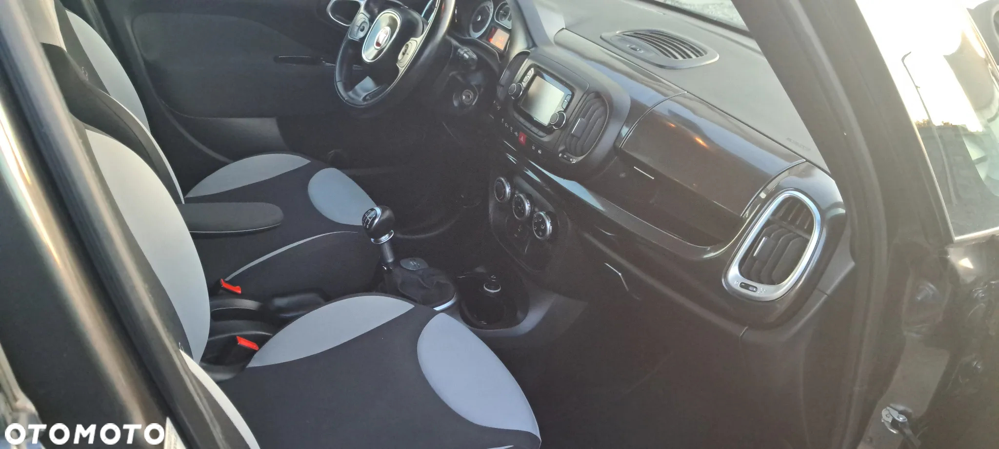 Fiat 500L Living 1.4 T-Jet 16V Lounge - 11