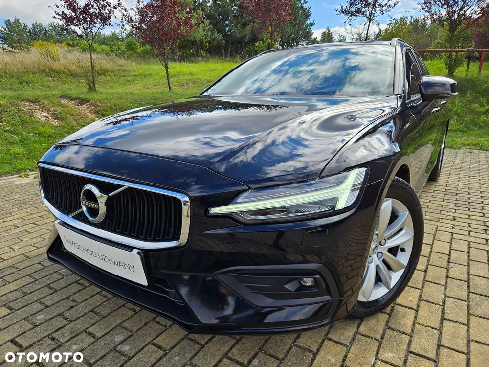 Volvo V60 D4 Momentum Pro - 1