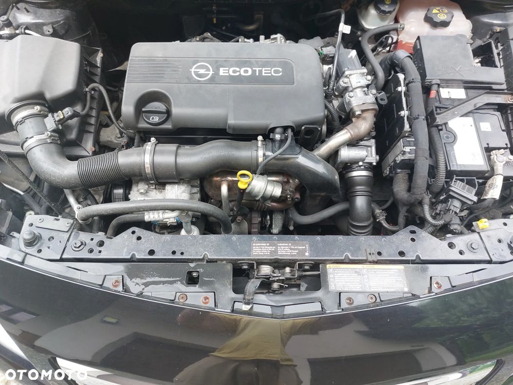 Opel Astra 1.7 CDTI DPF Cosmo - 17