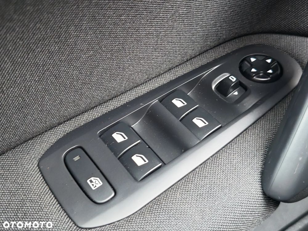 Peugeot 308 1.2 PureTech Active S&S - 21