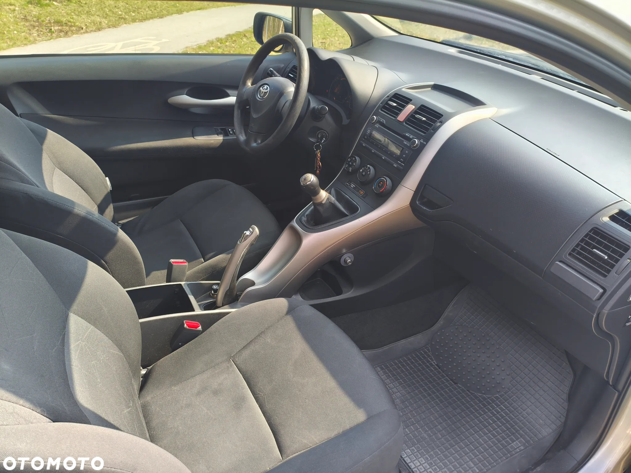 Toyota Auris 1.6 VVT-i Terra - 9