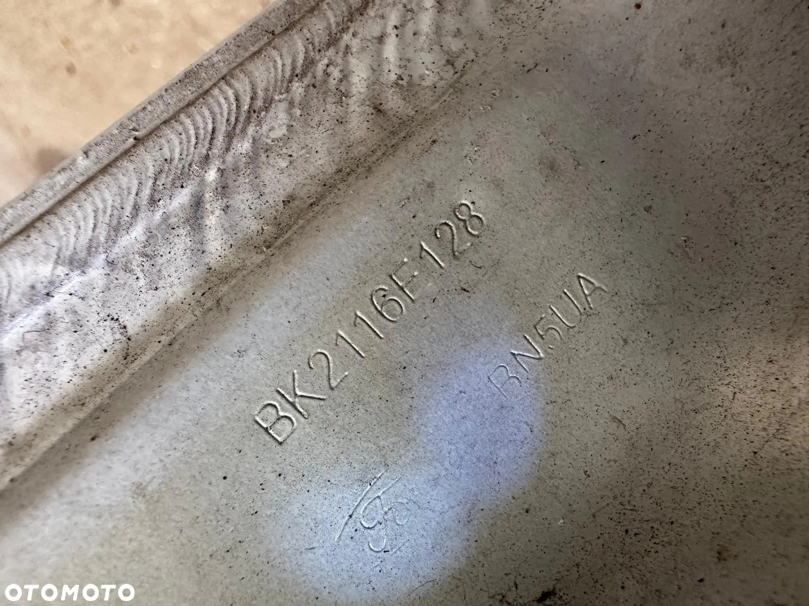 Błotnik Prawy Przedni Ford Transit Custom BK2116E128 Demontaż stan bdb - 10