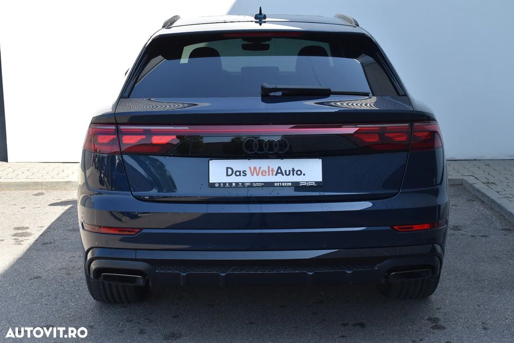Audi Q8 - 6