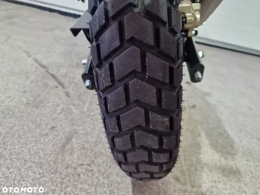 Royal Enfield Inny - 26