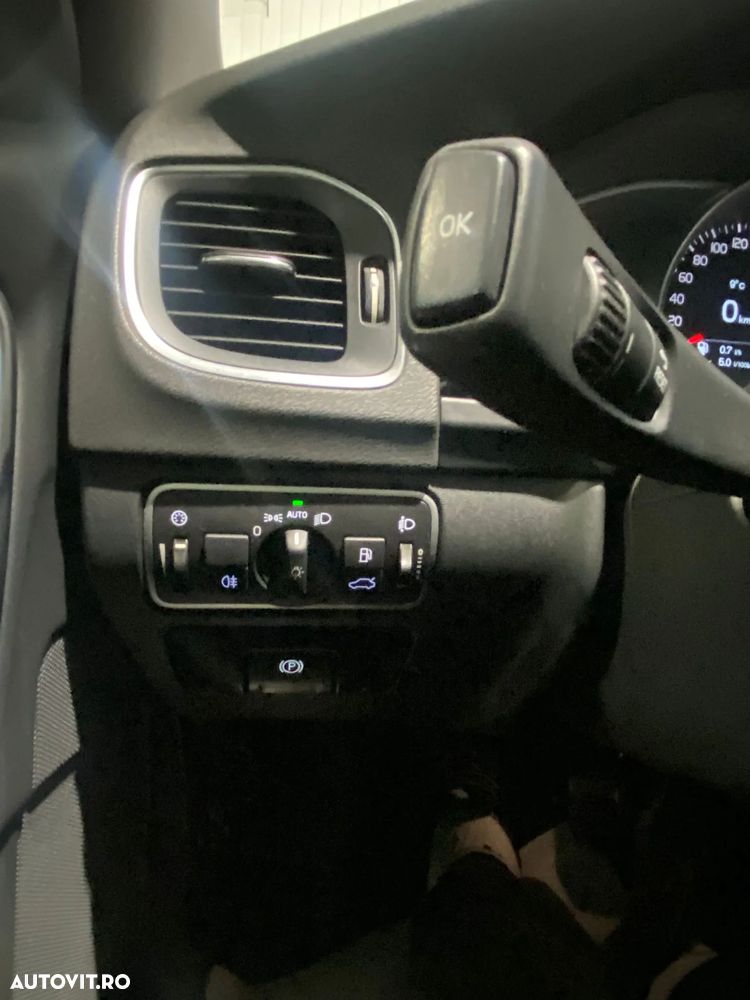 Volvo S60 D2 Kinetic - 24