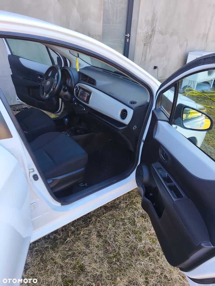 Toyota Yaris 1.5 VVT-i Comfort - 12