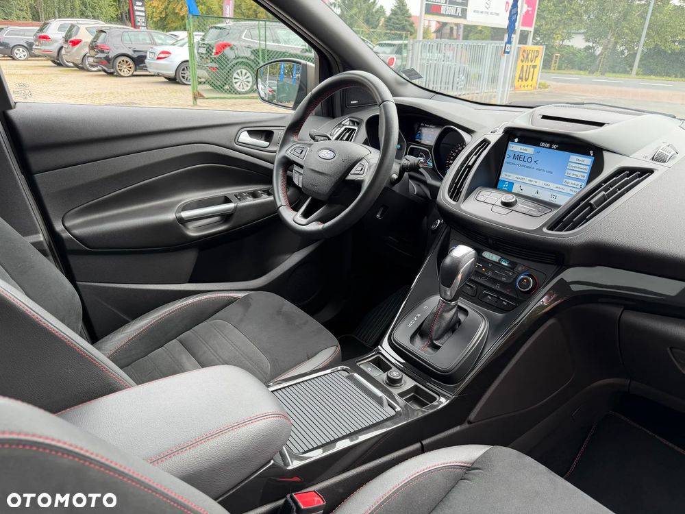 Ford Kuga 2.0 TDCi 4x4 ST-Line - 35