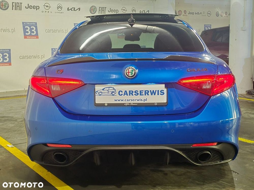 Alfa Romeo Giulia 2.0 Turbo 16V AT8-Q4 Estrema - 5