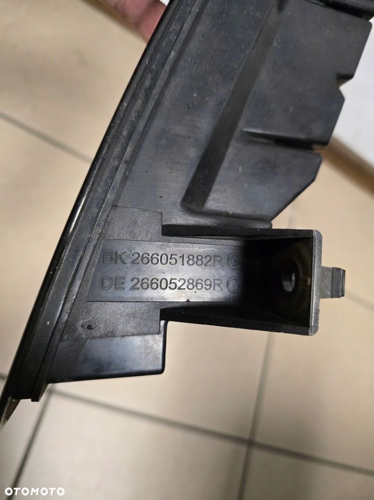 Lampa LED Renault megane III lewa lift 266051882R - 5