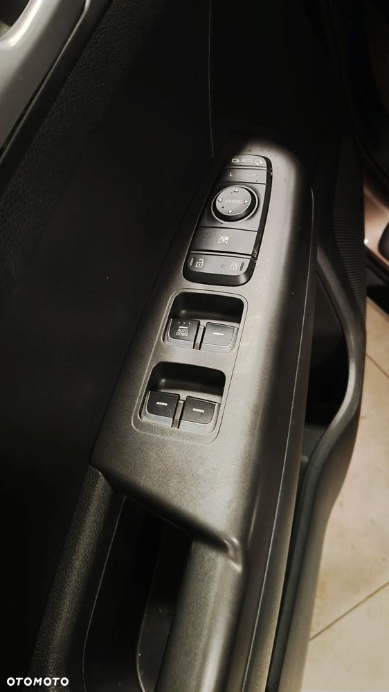 Kia Sportage 1.6 T-GDI M 4WD DCT - 17