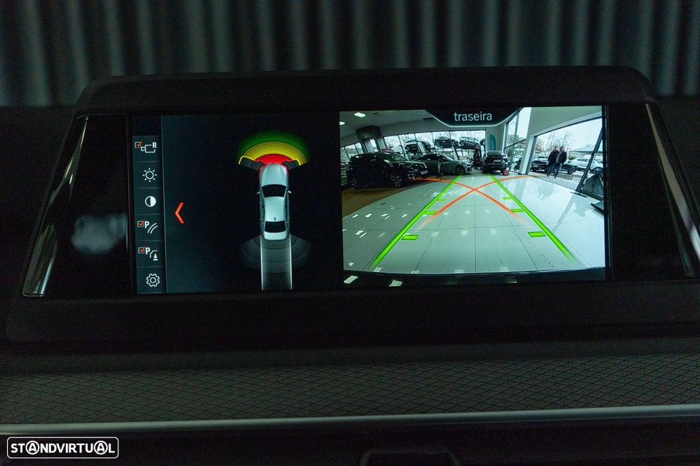 BMW 530 e Pack M - 16