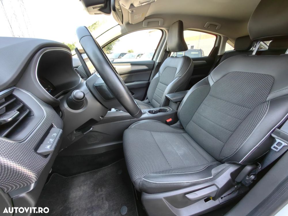 Renault Arkana E-TECH 145 Techno - 16