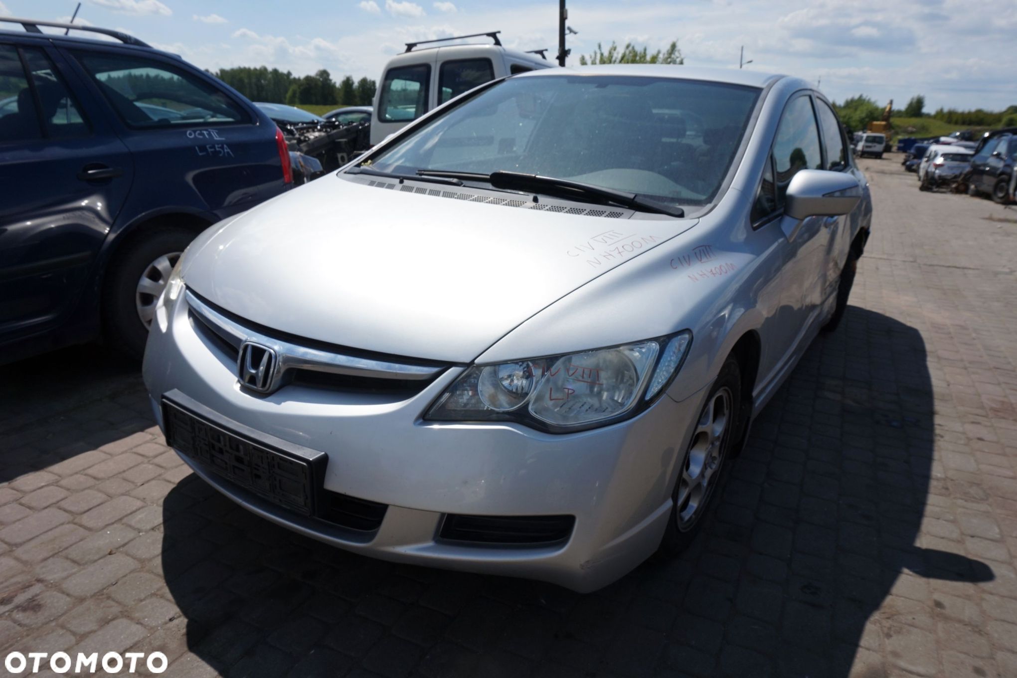 HONDA CIVIC VIII SEDAN 2006 NH700M 1.8 16V R18A2 140KM PHE40 SREBRNY na części - 1