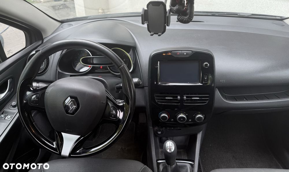 Renault Clio - 7