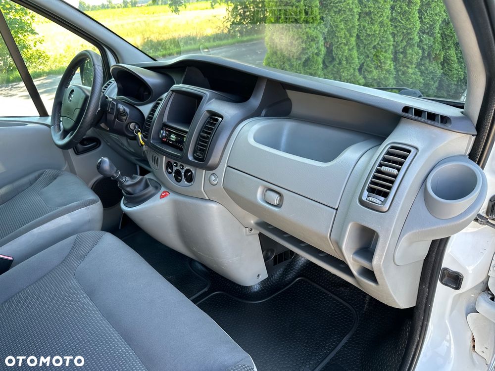 Renault Trafic - 13