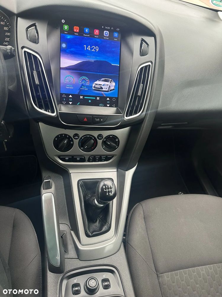 Ford Focus 1.0 EcoBoost Trend - 11