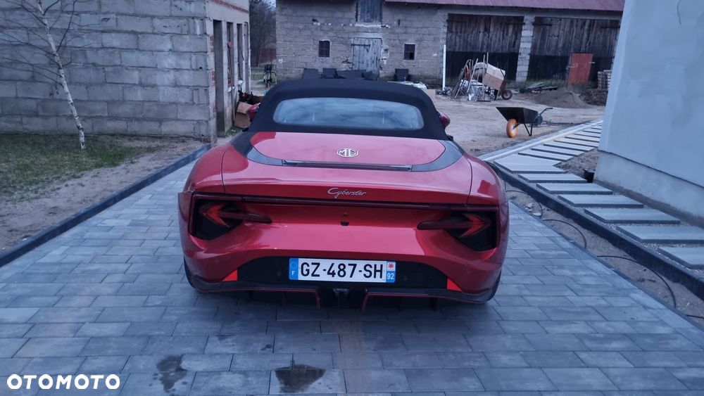 MG Cyberster 77kWh RWD Czarny Dach - 14