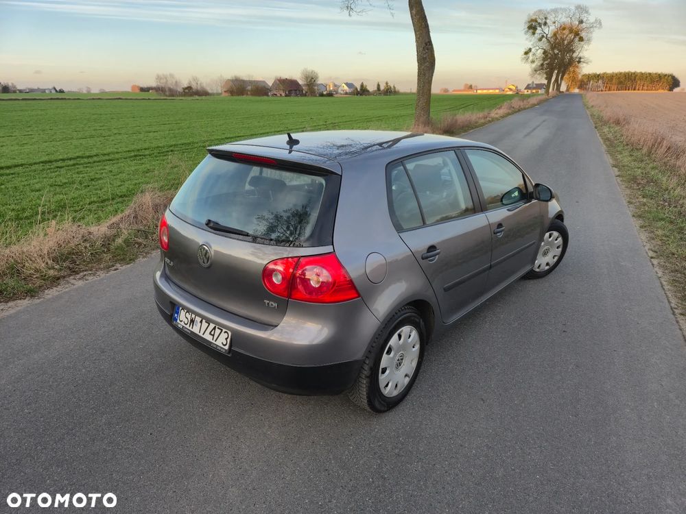 Volkswagen Golf - 29