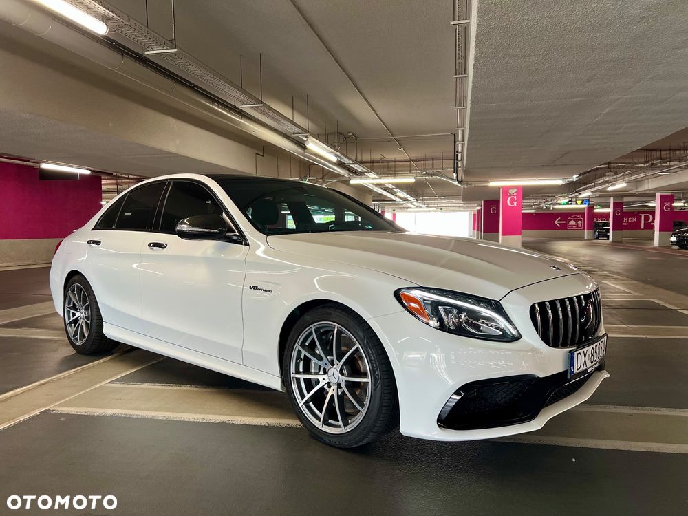 Mercedes-Benz Klasa C AMG 63 AMG Speedshift 7G-MCT - 35