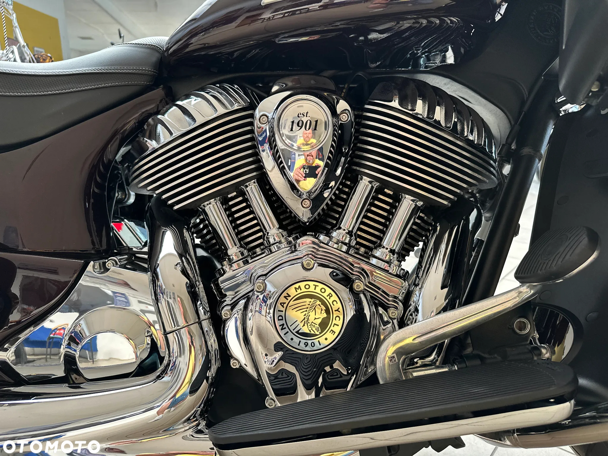 Indian Roadmaster - 24