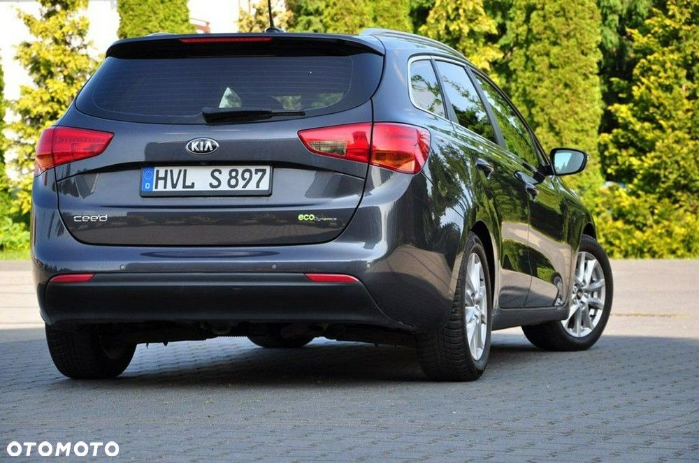 Kia Ceed 1.6 GDI Spirit - 17