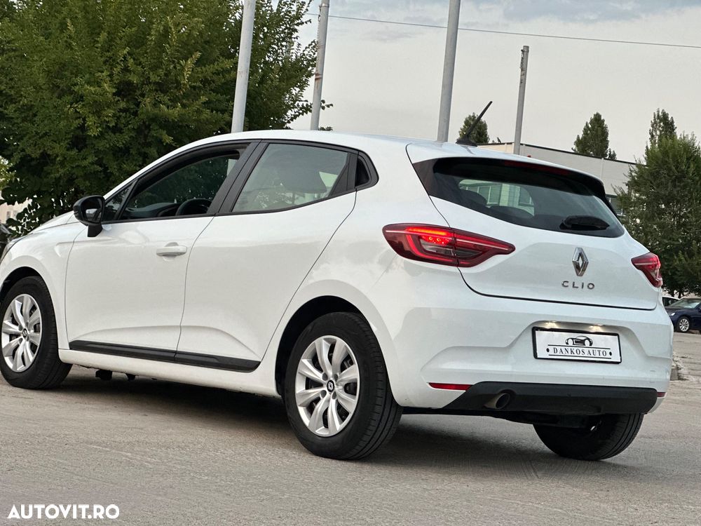 Renault Clio - 28