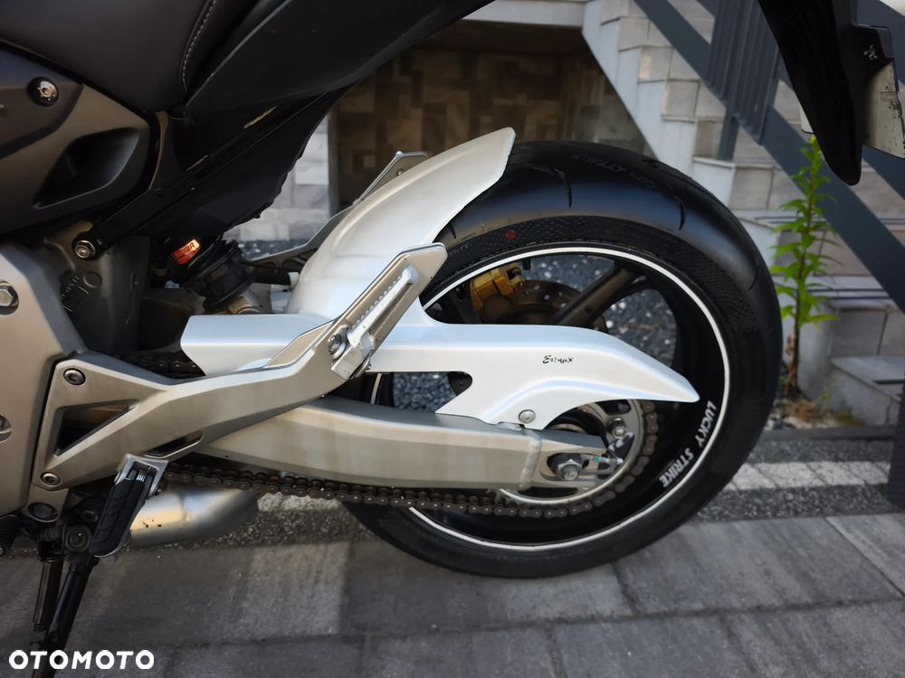 Honda Hornet - 23