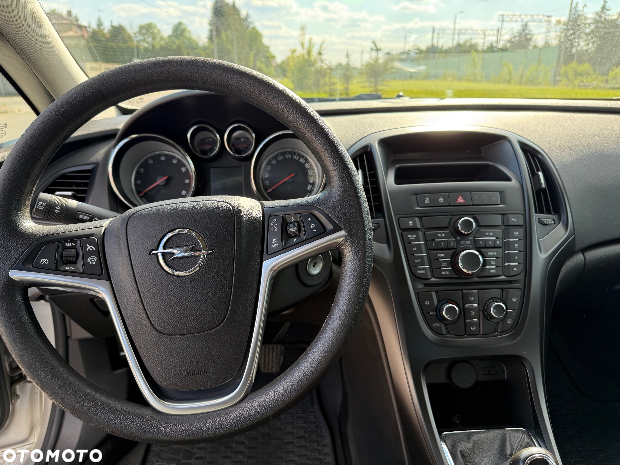 Opel Astra IV 1.6 Essentia - 12